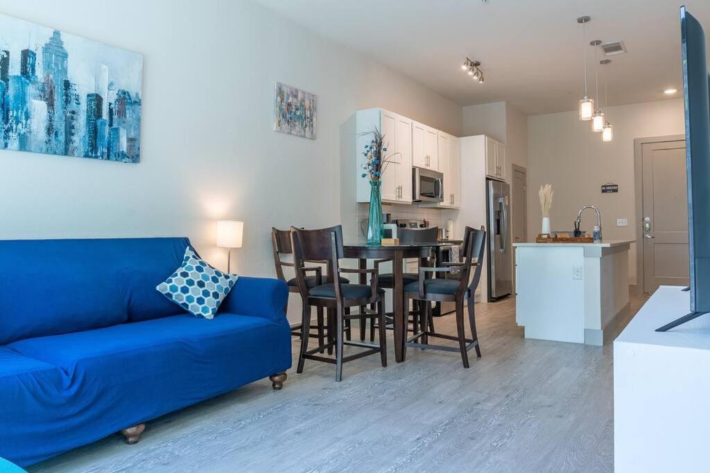 Beautiful Riverwalk Apt With Full Amenities, King Bed & Free Parking San Antonio Dış mekan fotoğraf